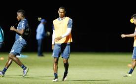 Jerry Bengtson se mostró agotado y con poco ritmo en los entrenamientos que Honduras realizó en Houston.
