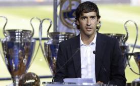 Raúl González en su despedida del Real Madrid hace seis años.