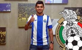 Corona recientemente fichó por el Oporto del fútbol portugués.
