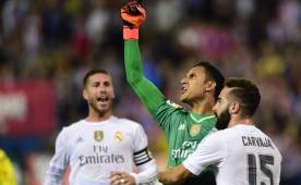 Keylor Navas atajó un penal ayer y se convirtió en héroe.