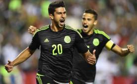 El debutante Eduardo Hernández marcó el único tanto de México en triunfo ante Paraguay. (EFE)
