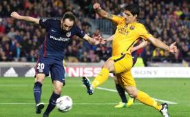 Blaugranas lograron conseguir una importante victoria de 2-1 en el partido de ida en el Camp Nou ante los colchoneros. (Foto: Agencia EFE)