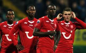 El equipo donde una vez militó el tico Bryan Ruiz se fue a segunda.