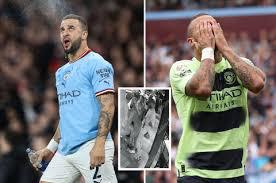 Escándalo sexual de figura del City: fue captado borracho, exhibiendo sus genitales y acosando a una mujer