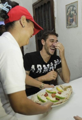 FOTOS: Luciano Ursino y su primera baleada en Honduras