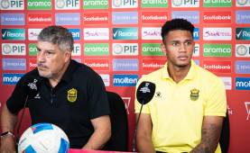 Viegas y Baptiste piden llenazo en el Morazán por los precios y advierte la ventaja del España: “Ellos no arriesgarán jugadores...