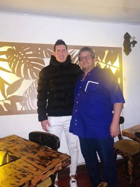 Andrés Felipe Salazar junto a su padre, de quien aprendió mucho en la vida.