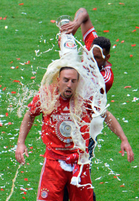 Bayern Múnich se corona campeón de la bundesliga en Alemania .