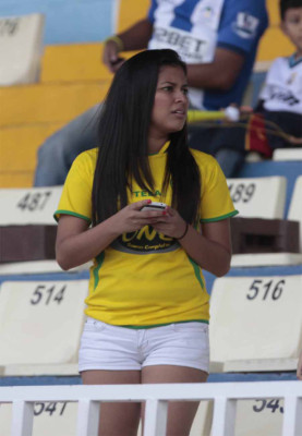 Ambiente en el clásico capitalino