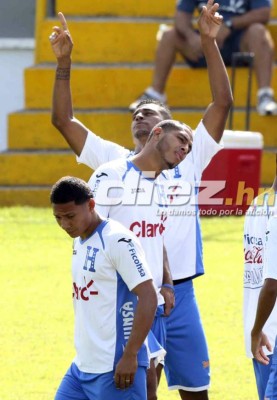 FOTOS: Carlo Costly irradia optimismo en su primer entreno con Honduras