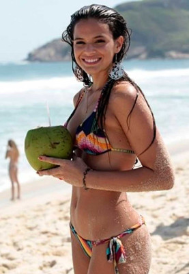 Novias, esposas y mujeres más bellas del fútbol.