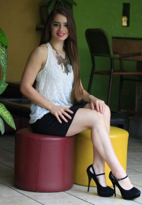 Sandra Alvarado, la hermosa sampedrana que triunfa en centroamericano