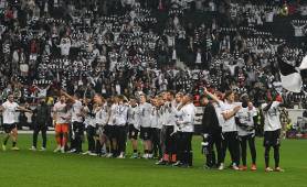 El verdugo de Barcelona va por el título: Eintracht Frankfurt jugará la final de la Europa League contra el Rangers