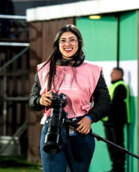 Fue vetada de los partidos por su vestimenta y el caso da un giro inesperado