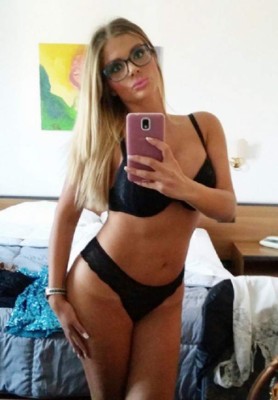 ¡INFARTANTE! Conocé a Francesca Cipriani, la aficionada más sexi de Italia