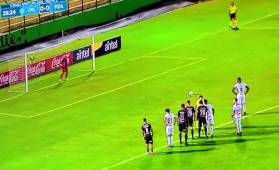 Jorge Benguché falla penalti y se lleva goleada en derrota de Cerro Largo ante Plaza Colonia en Uruguay