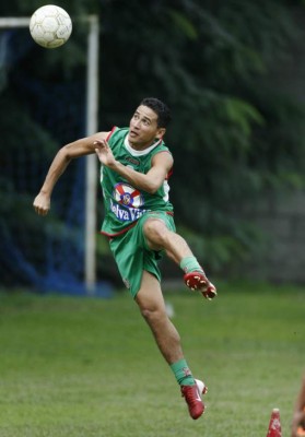 Grandes jugadores hondureños que se retiraron en el anonimato