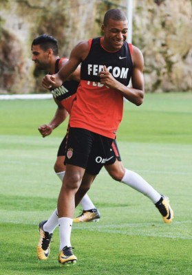 MERCADO | Real Madrid, James Rodríguez y Choco Lozano revolucionan el día