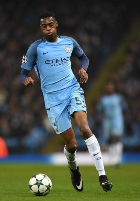 Barrida en el Manchester City: Guardiola botará al menos a 14 futbolistas