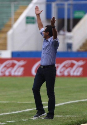 Lo que no se vio en TV: El abrazo de Diego Vázquez con Elencoff y el emotivo adiós de 'Carlón'