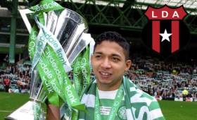Emilio Izaguirre se coronó campeón en el torneo que acaba de finalizar con el Celtic de Escocia.