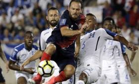 Marco Ureña anotó el único gol en el duelo entre Honduras y Costa Rica por Copa Oro (Foto:Nacion.com)