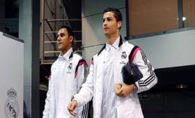 Keylor Navas protagonizó un momento que marcó el juego del Real Madrid cuando fue a darle indicaciones a Ronaldo previo al cobro.