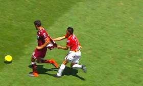 Diego Estrada protagonizó la curiosidad en el fútbol de Centroamérica (Foto: Teletica.com)