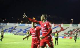 El panameño sigue marcando goles en el fútbol mexicano y es la figura de su equipo.