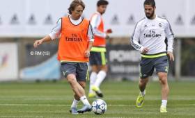 La afición del Real Madrid se entusiasma al saber que Modric podría estar en el juego del miércoles. Foto Real Madrid