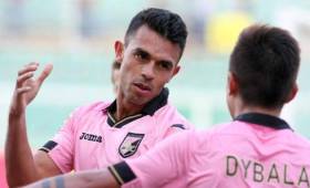 El defensor costarricense en los últimos días no la ha pasado nada bien en Italia.