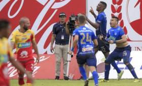 Jeykel Venegas puso a celebrar a todo Pérez Zeledón con la anotación ante Herediano. (Foto: La Nación).