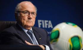 Blatter fue reelecto presidente de la FIFA, pero cuatro días después puso su renuncia.