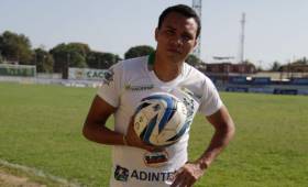 Rambo de León dice que tiene mucho que dar todavía futbolísticamente.