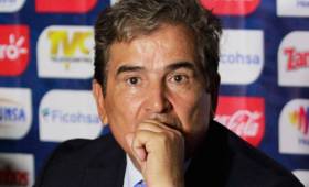 Jorge Luis Pinto mostró una cara de resignación en la conferencia de prensa.