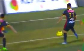 El fallo del futbolista Johnny Acosta fue increíble y dejó a todos con la boca abierta en Costa Rica. (Foto: TDMAS)