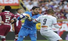 El canalero Jaime Penendo tenía contraro por año y medio más con Saprissa. (Foto: La Nación)