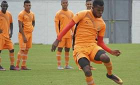 El panameño arrancó su participación en el fútbol de Colombia con dos anotaciones que le hicieron un debut soñado.