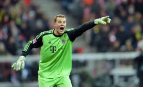 Manuel Neuer, la pasada temporada, Neuer se proclamó campeón de la Bundesliga alemana con su club y consiguió la clasificación para la Eurocopa de Francia 2016 con su selección.