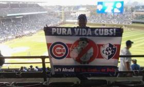 El costarricense vivió intensamente desde Chicago la victoria de los Cachorros.