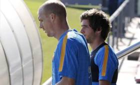 Sergi Roberto y Mathieu son las dos caras nuevas en la lista de convocados que ha facilitado el FC Barcelona para medirse este sábado.