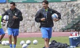 El director técnico, Ronald González está a pocas horas de convertirse en el nuevo técnico del Comunicaciones.