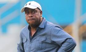 Hernán Medford ya no tiene contrato con el Real España y no tiene pocas posibilidades de renovar.