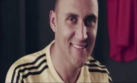 Keylor Navas sigue destacando dentro y fuera del terreno de juego.