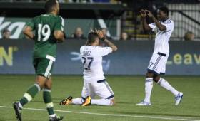 Blas Pérez seleccionado panameño anotó doblete con el Vancouver Whitecaps.