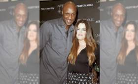 Todas las Kardashian se han ido, excepto Khloé, quien permanece al lado de la cama de Lamar.