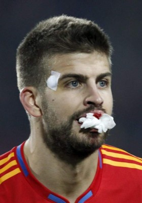 ¡Piqué sufrió con Welcome! Las imágenes del España-Honduras en Sudáfrica 2010