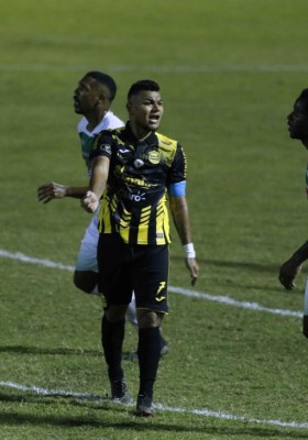 Mercado: Bajas en Platense, Real España confirma alta y dos clubes más de Inglaterra van por Elis