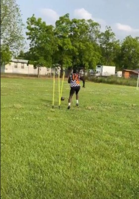 ¡No pierde tiempo! Así son los entrenamientos y la dieta de Alberth Elis en cuarentena