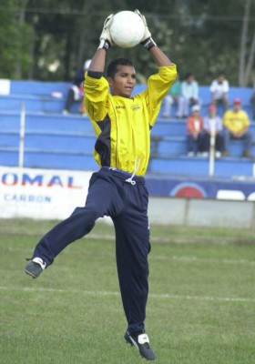 FOTOS: Así era el look de los futbolistas hondureños hace una década